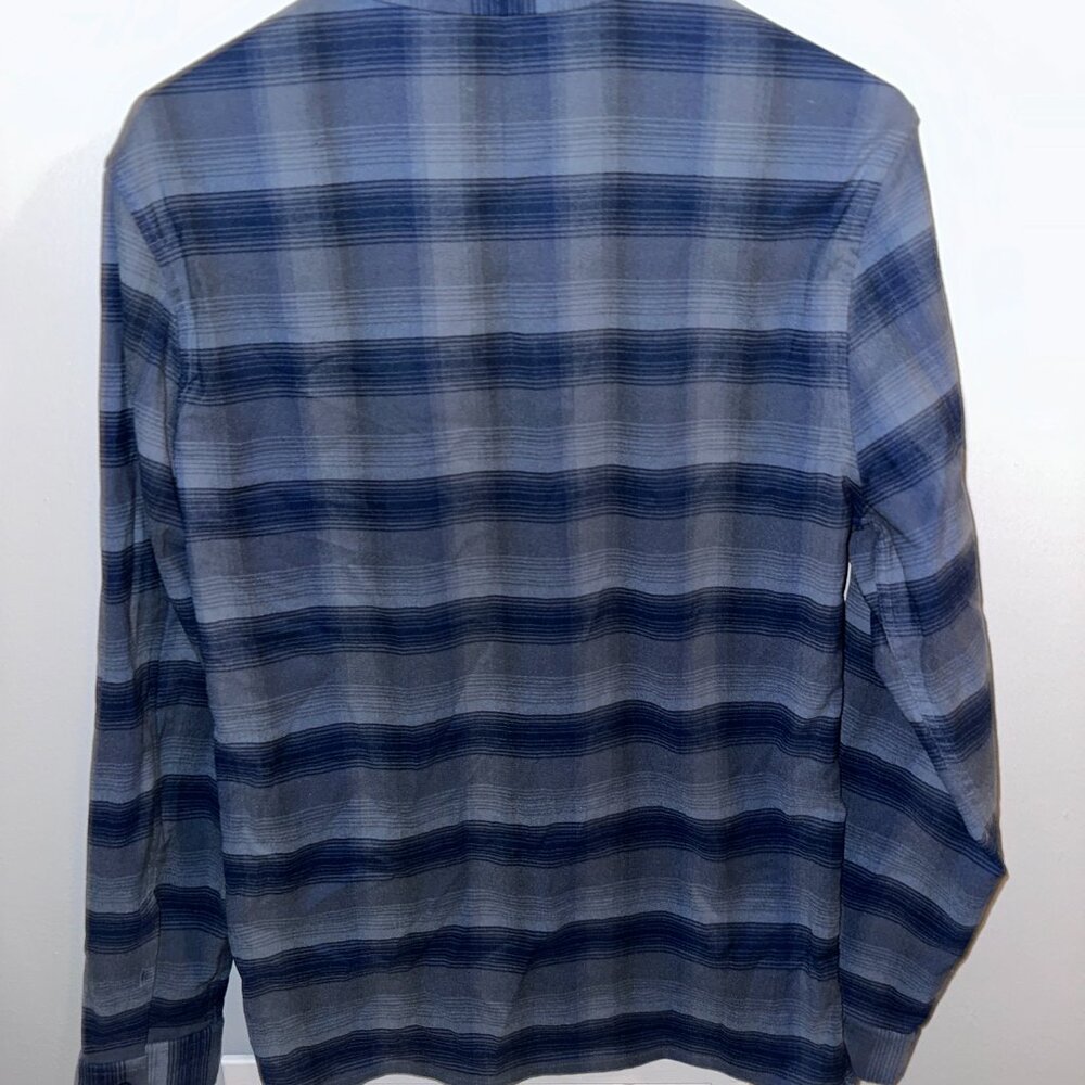Lululemon Men's Commission Long-Sleeve Shirt Blue with Blue Stripe - Size Small